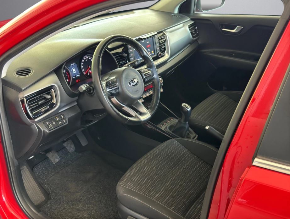 kia-stonic-interior-3